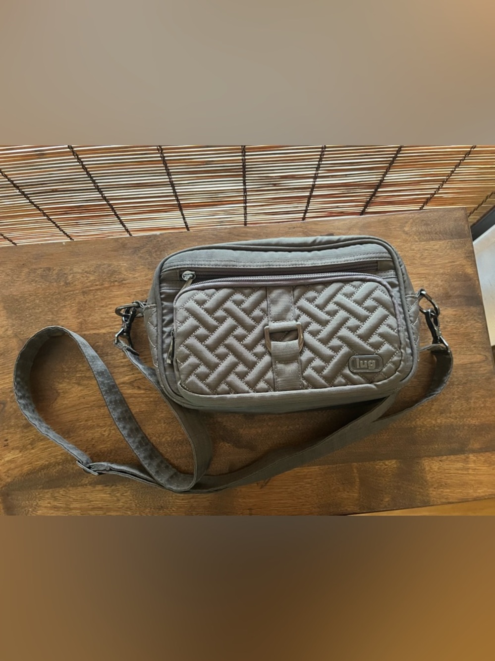 Lug Carousel Bag